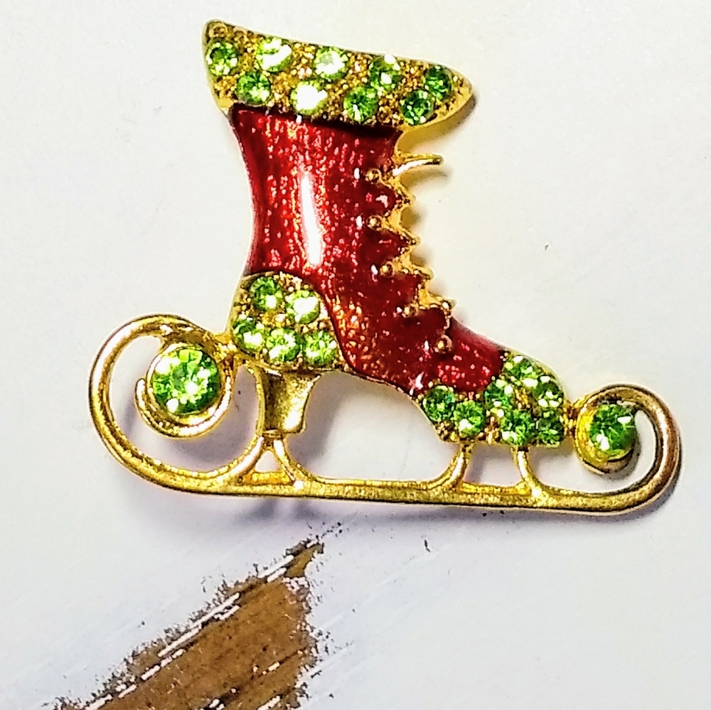 Glimmer Holiday Skate Brooch Pin
